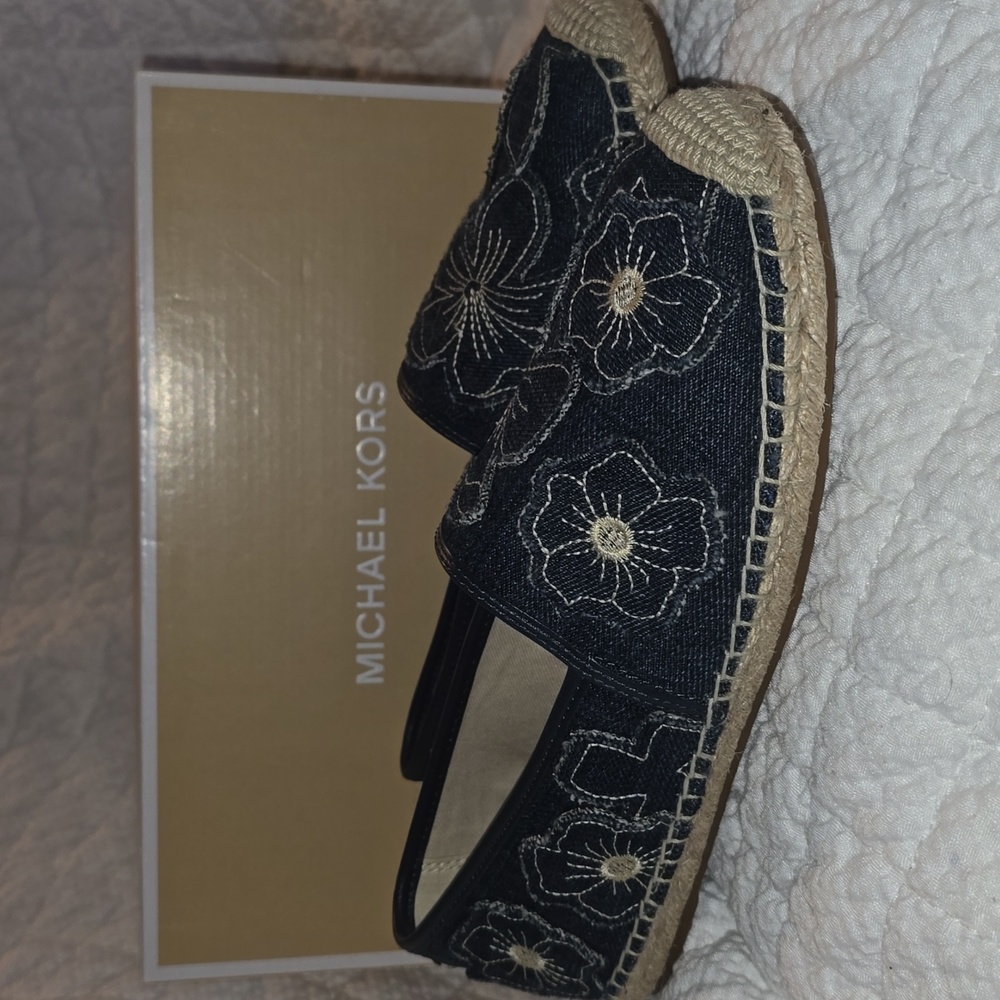 NEW*Michael Kors Kendrick Slip on
